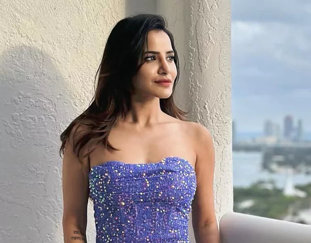 Ashu Reddy Recent Clicks